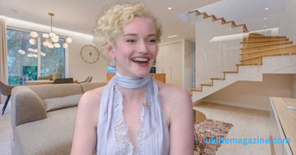 Julia Garner